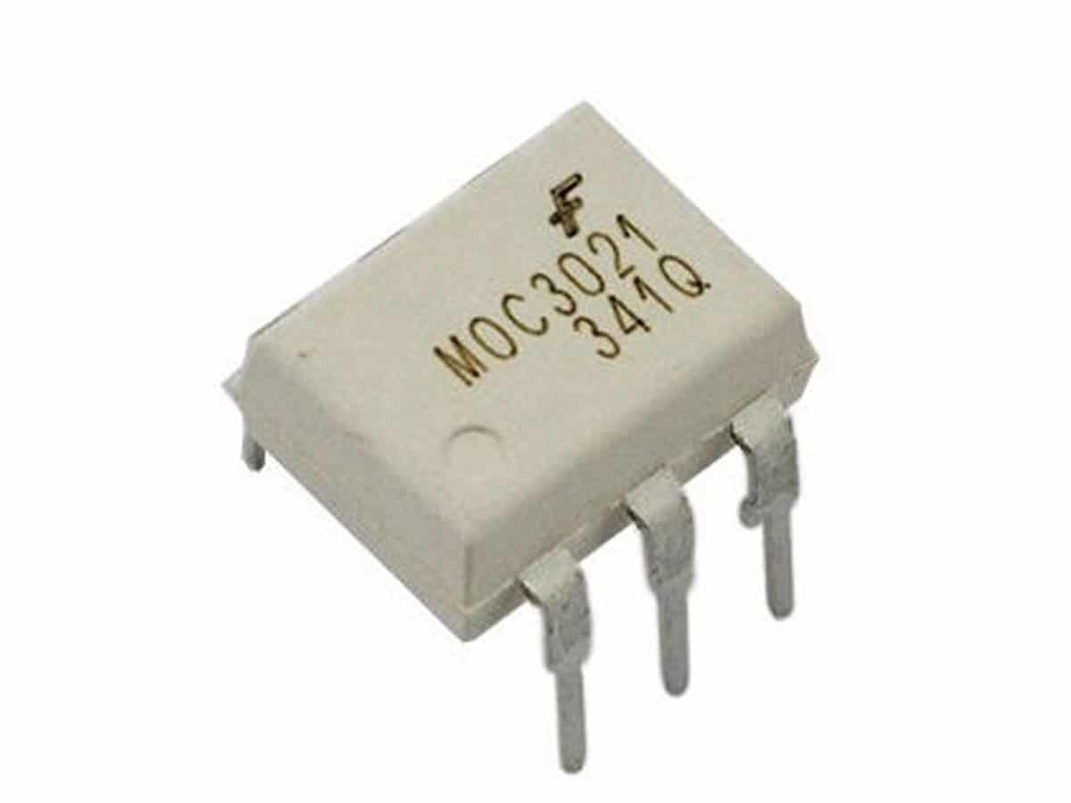MOC3021 IC - Optocoupler Triac Driver IC