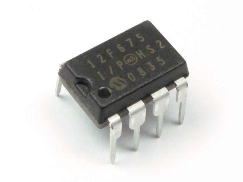 PIC12F675 8 Bit PIC Microcontroller Microchip IC